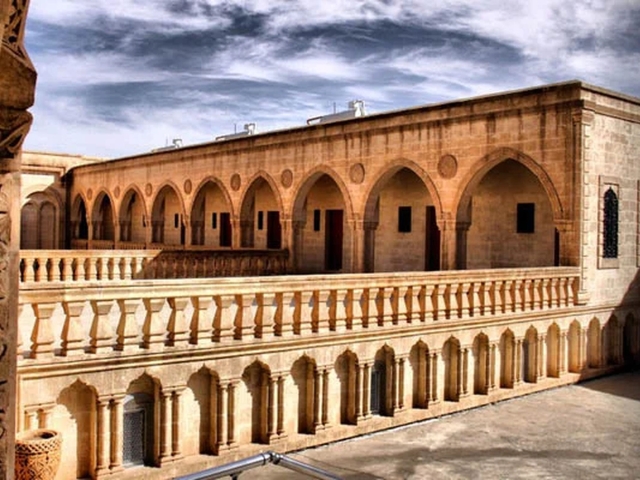İkonik Mardin Turu | 2 Gece Konaklamalı Uçaklı İstanbul Çıkışlı 29 Ekim Özel