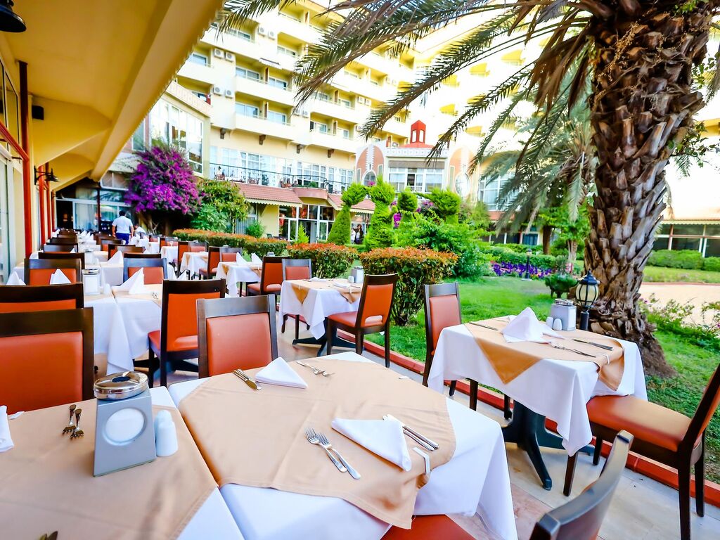 Nova Park Hotel