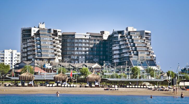 Limak Lara Deluxe Hotel & Resort