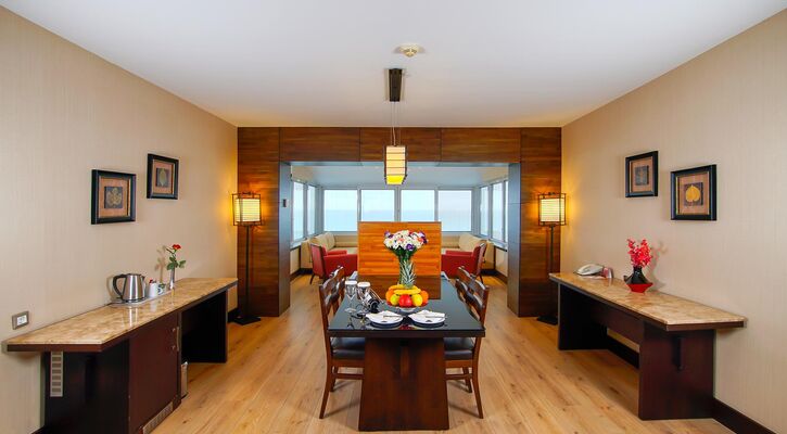 Limak Lara Deluxe Hotel & Resort