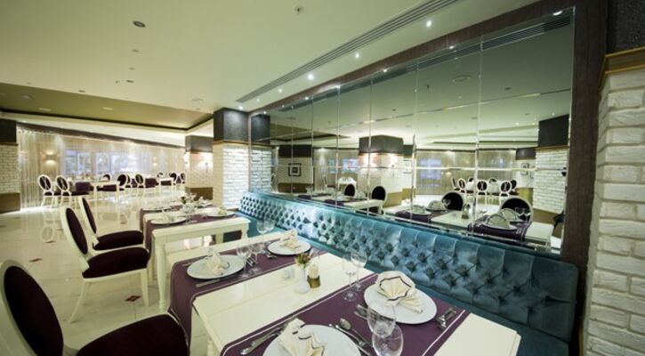 Limak Lara Deluxe Hotel & Resort