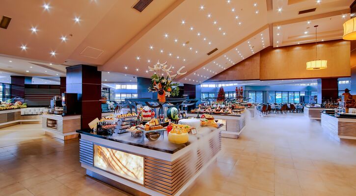 Limak Lara Deluxe Hotel & Resort