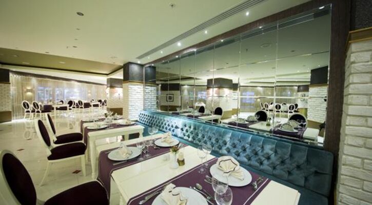 Limak Lara Deluxe Hotel & Resort