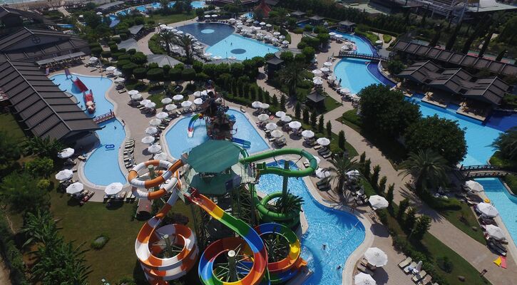 Limak Lara Deluxe Hotel & Resort