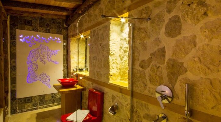 Kalkan İslamlar Köyünde 1+1 Lüks Balayı Villası