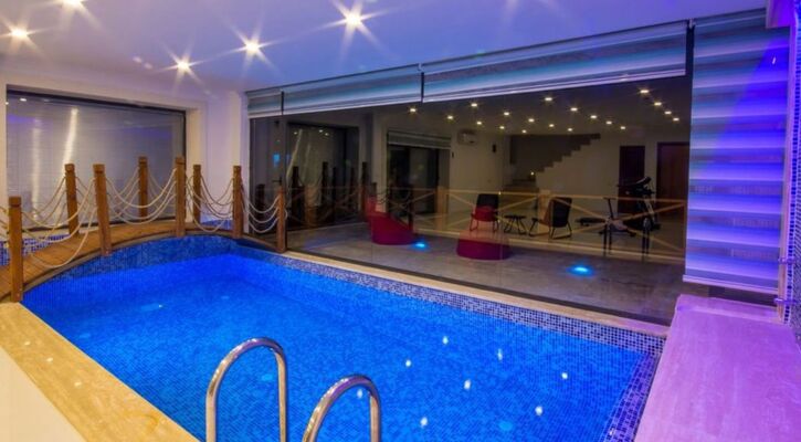 Kalkan İslamlar Köyünde 1+1 Lüks Balayı Villası