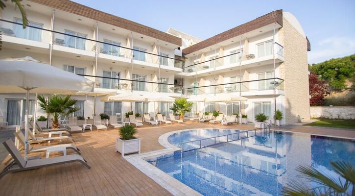 Mos Otel Çeşme