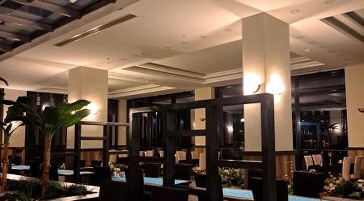 Kanyonvadi Hotel