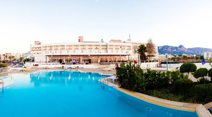 Dome Hotel & Casino Kıbrıs