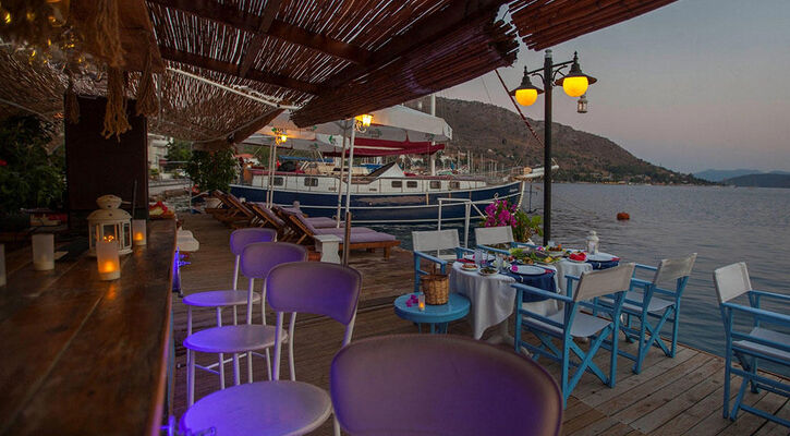 Dolphin Hotel bozburun