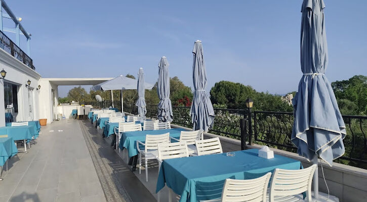 Beachway Hotel Side