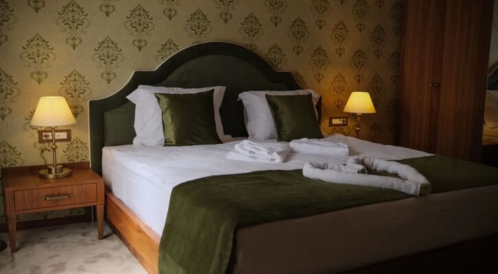 Melaike Hotel