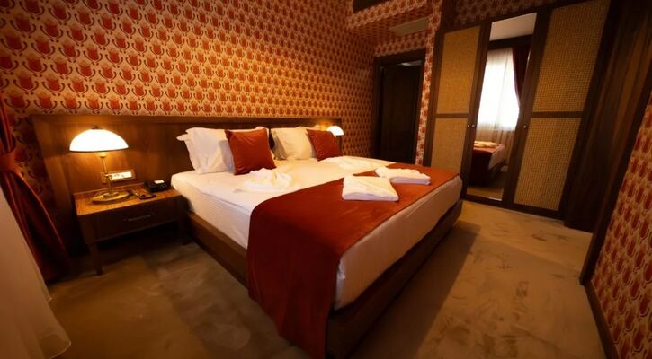 Melaike Hotel