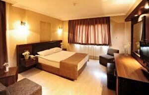 Ustun Otel Alsancak