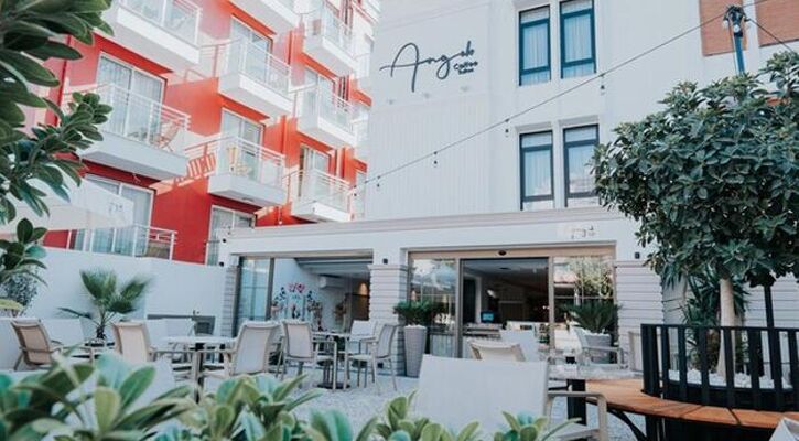 Angelo Suites