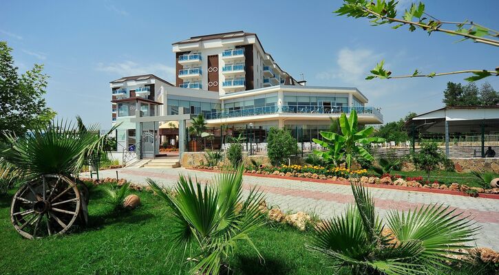 Çenger Beach Resort Hotel