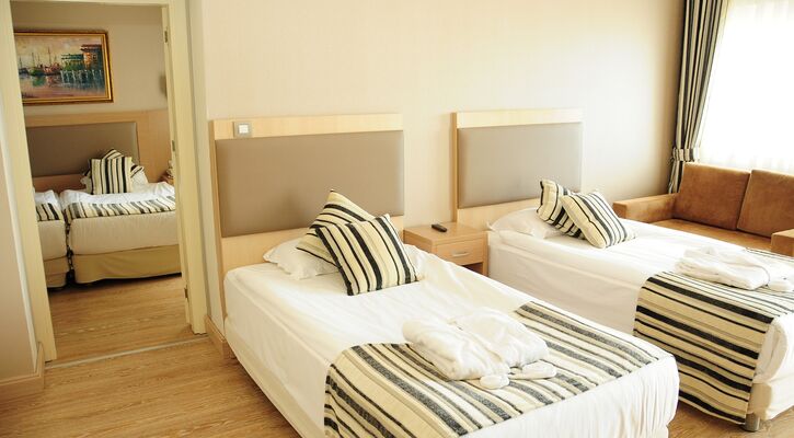 Crystal Tat Beach Golf Resort & Spa
