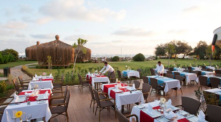 Crystal Tat Beach Golf Resort & Spa