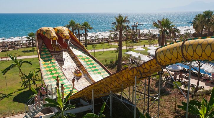 Crystal Tat Beach Golf Resort & Spa