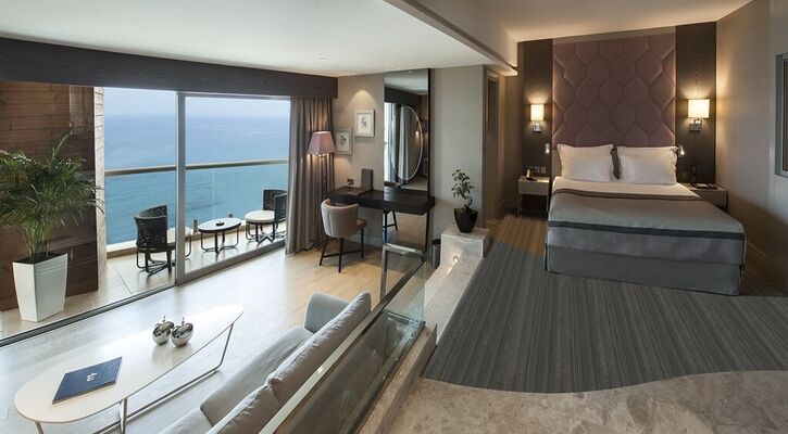 Elexus Hotel Resort & Casino & Spa