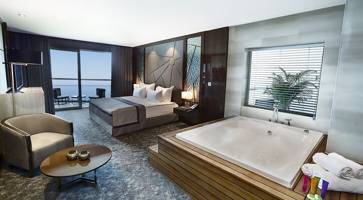 Elexus Hotel Resort & Casino & Spa