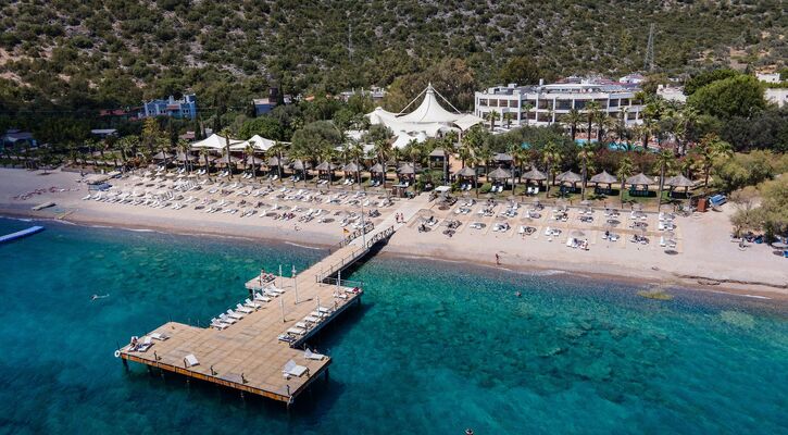 Latanya Park Resort
