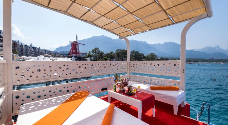 Orange County Kemer - Adult Only +18