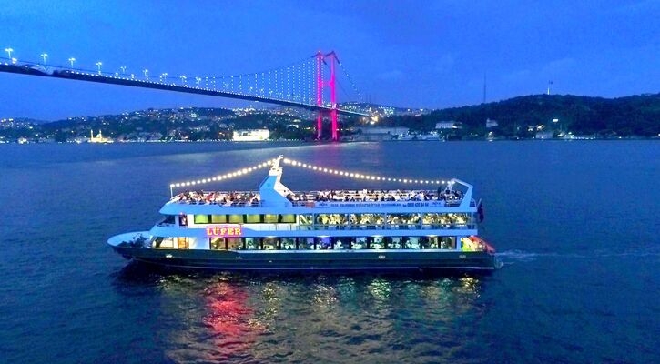 İstanbul Boğaz'ında İftar Turu 